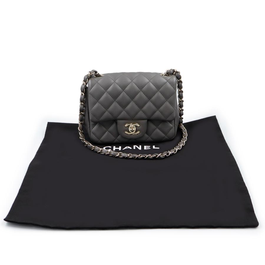 CHANEL（シャネル） （美品）CHANEL A35200 ミニ マトラッセ 17