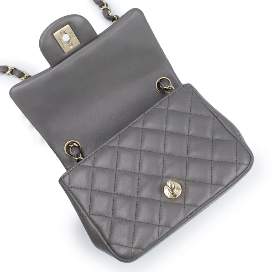 シャネル　ミニミニマトラッセ CHANEL（シャネル） （美品）CHANEL A35200 ミニ マトラッセ 17