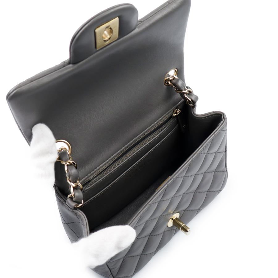 CHANEL（シャネル） （美品）CHANEL A35200 ミニ マトラッセ 17