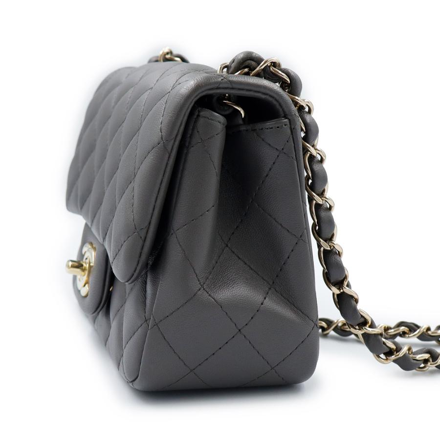 CHANEL（シャネル） （美品）CHANEL A35200 ミニ マトラッセ 17