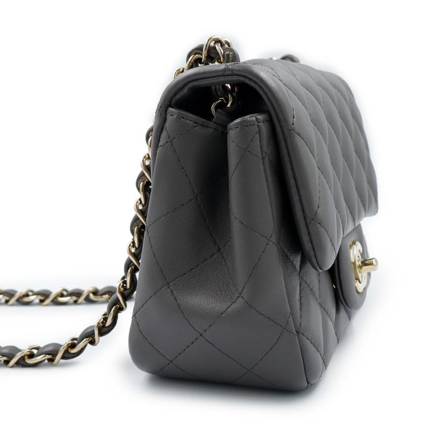 シャネル　ミニミニマトラッセ CHANEL（シャネル） （美品）CHANEL A35200 ミニ マトラッセ 17