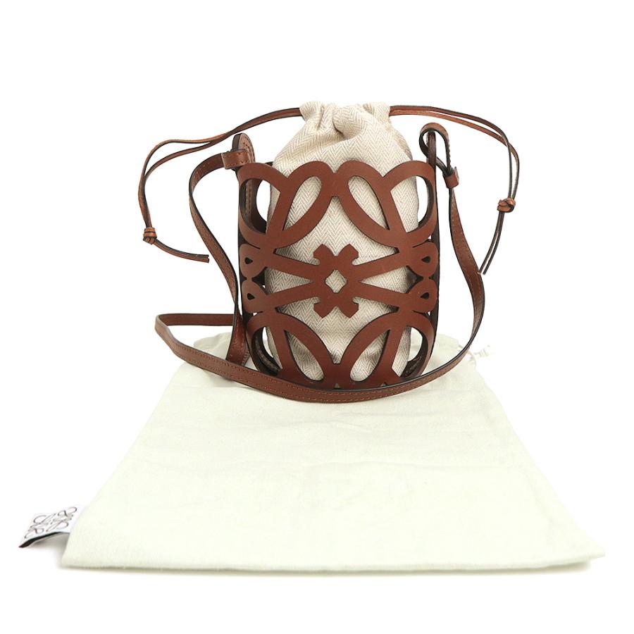 LOEWE（ロエベ） （美品）LOEWE C922Y62X07 アナグラム カットアウト