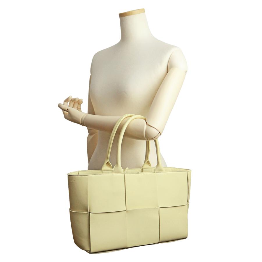 BOTTEGA VENETA（ボッテガ・ヴェネタ） （美品）BOTTEGA VENETA 652867