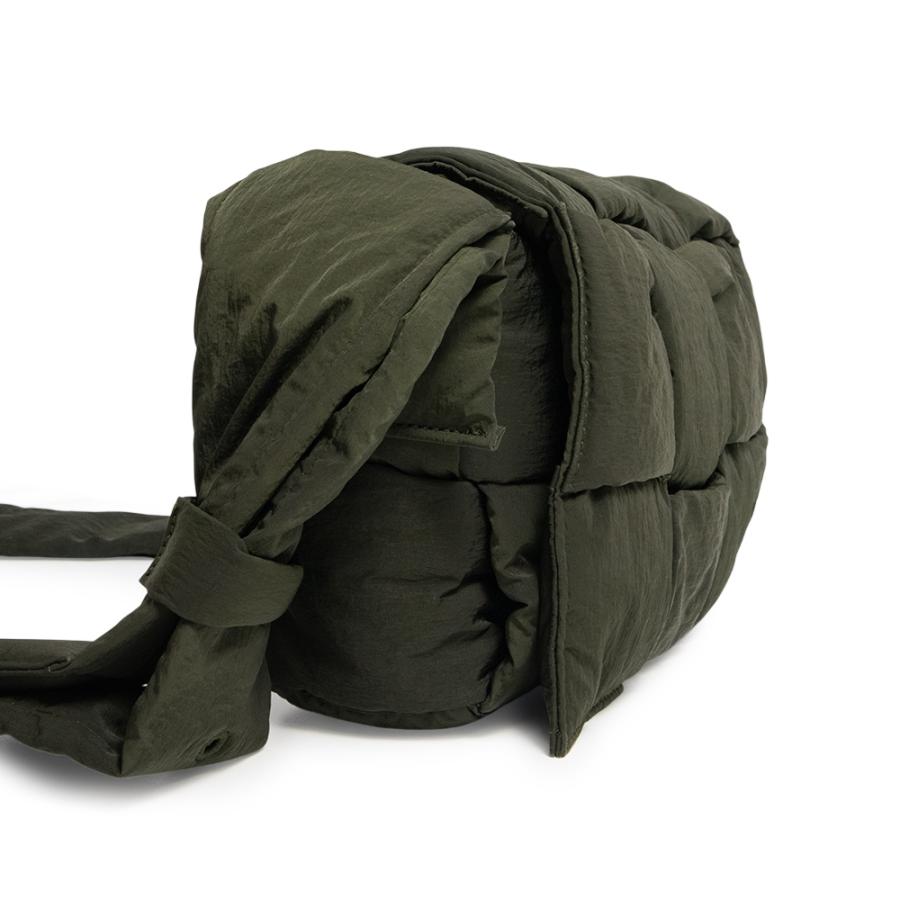 BOTTEGA VENETA（ボッテガ・ヴェネタ） （美品）BOTTEGA VENETA 749880