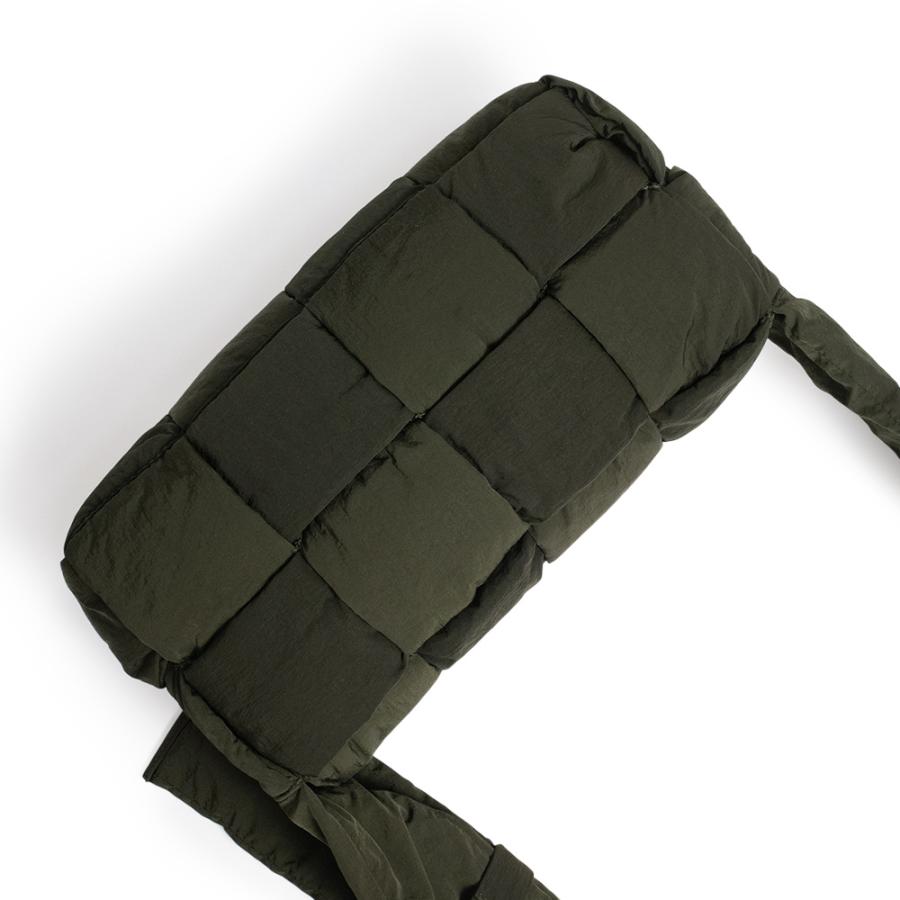 BOTTEGA VENETA（ボッテガ・ヴェネタ） （美品）BOTTEGA VENETA 749880