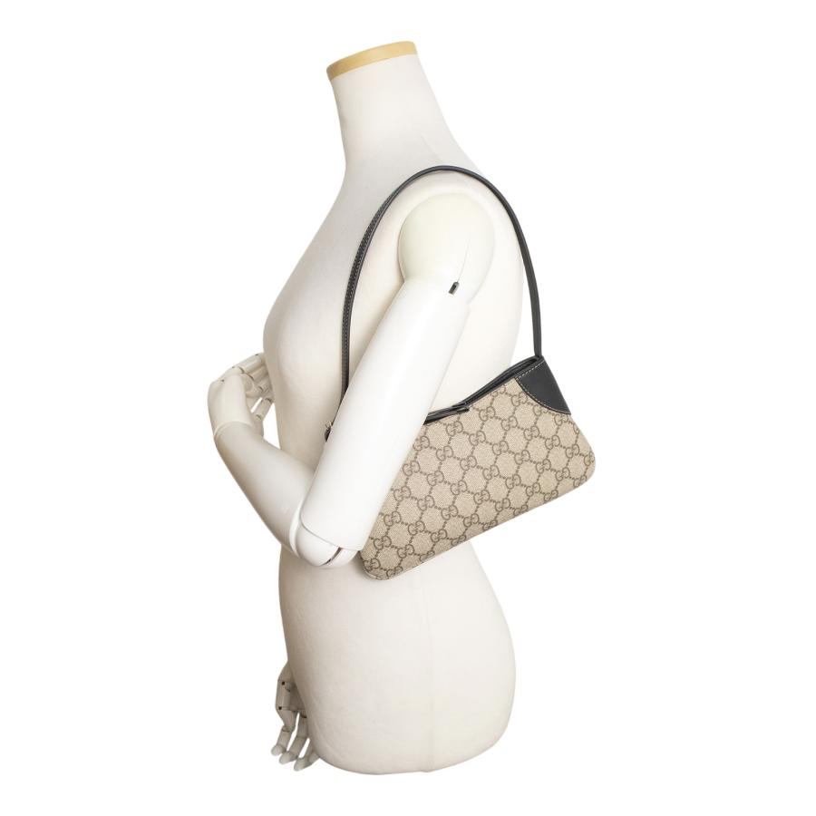 GUCCI（グッチ） （新品・未使用品）GUCCI 820696 GGエンブレム