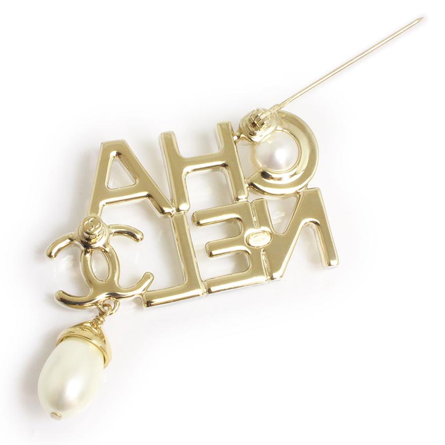 CHANEL（シャネル） （新品・未使用品）CHANEL AB9526 ロゴ パール