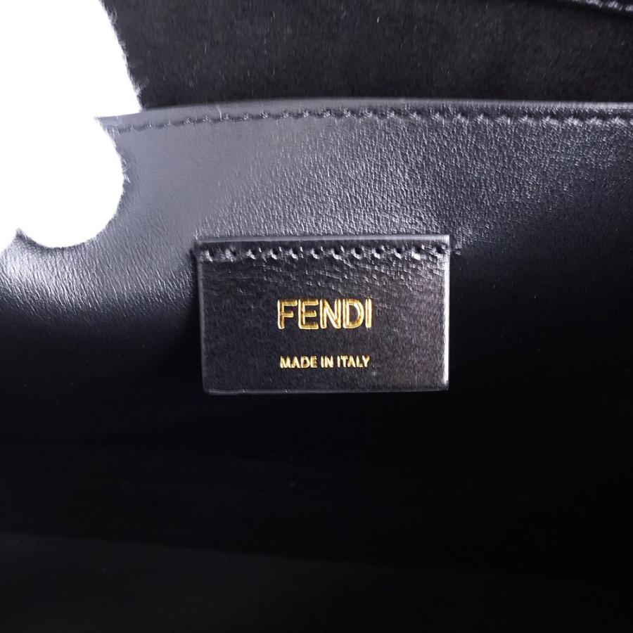 新品・未使用品)フェンディ FENDI カーフ レザー ショッピングバッグ 新品・未使用品)フェンディ FENDI カーフ レザー ショッピングバッグ