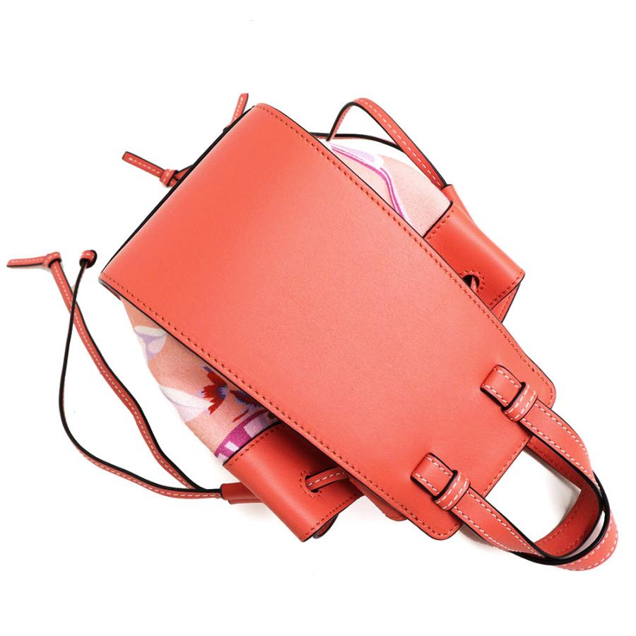 新品・未使用品)ロエベ LOEWE ハンモック ドローストリング ミニ 新品・未使用品)ロエベ LOEWE ハンモック ドローストリング ミニ