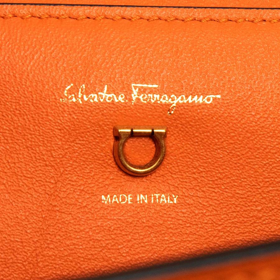 （未使用　展示品）サルヴァトーレフェラガモ Salvatore Ferragamo トリフォリオ トップハンドル 2WAY ショルダー ハンドバッグ カーフ レザー オレンジ 210892｜brandbrand｜09