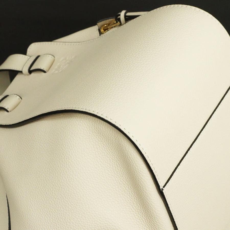 LOEWE (新品・未使用品)ロエベ ハンモック スモール 2way LOEWE (新品・未使用品)ロエベ ハンモック スモール 2way