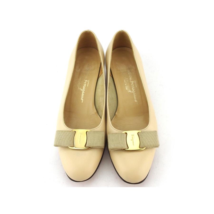 【週末タイムSALE★30％OFF】サルヴァトーレ フェラガモ パンプス シューズ 靴 レディース #6 ヴァラリボン ベージュ 中古