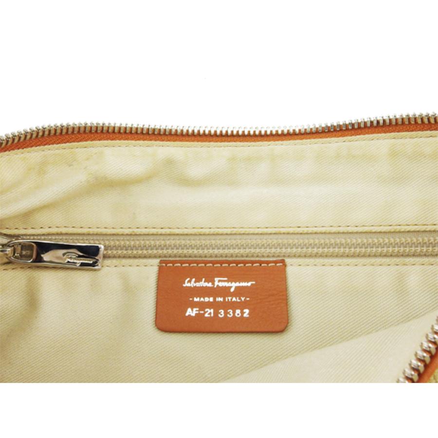 【30%OFFセール】サルヴァトーレ フェラガモ ショルダーバッグ ワンショルダー バッグ レディース メンズ ヴァラ ベージュ ライトブラウン シルバー 中古