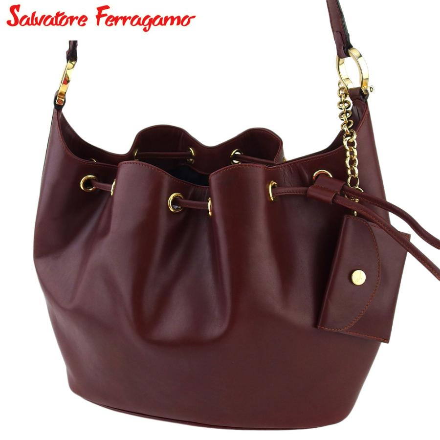 【X'masセール★30%OFF】サルヴァトーレフェラガモ Salvatore Ferragamo ショルダーバッグガンチーニ ボルドー ゴールド レディース 中古 FERRAGAMO（フェラガモ） 【初売りSALE☆30%OFF】サルヴァトーレ
