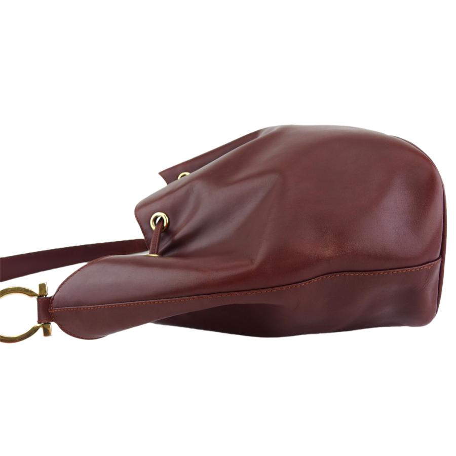 【X'masセール★30%OFF】サルヴァトーレフェラガモ Salvatore Ferragamo ショルダーバッグガンチーニ ボルドー ゴールド レディース 中古 FERRAGAMO（フェラガモ） 【初売りSALE☆30%OFF】サルヴァトーレ