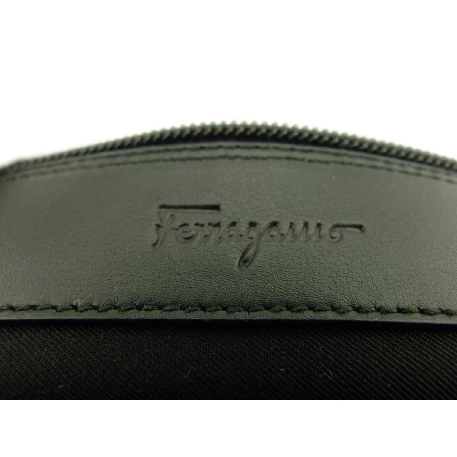 サルヴァトーレフェラガモ Salvatore Ferragamo ポーチ ロゴ ブラック シルバー レディース 中古_9