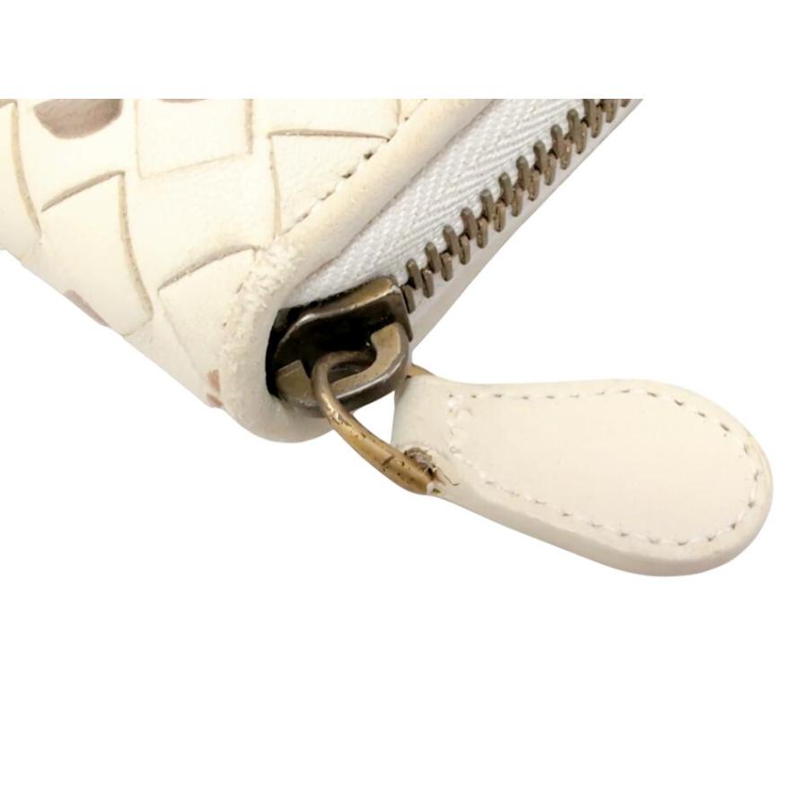 【花】ボッテガ　ヴェネタのラウンドファスナーは BOTTEGA VENETA（ボッテガ・ヴェネタ） イントレチャート 長財布