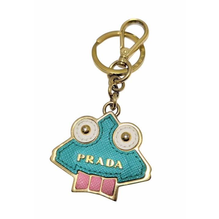 プラダ キーホルダー ロボット チャーム サフィアーノ レザー グリーン PRADA（プラダ） キーリング ロボット キーホルダー バッグチャーム