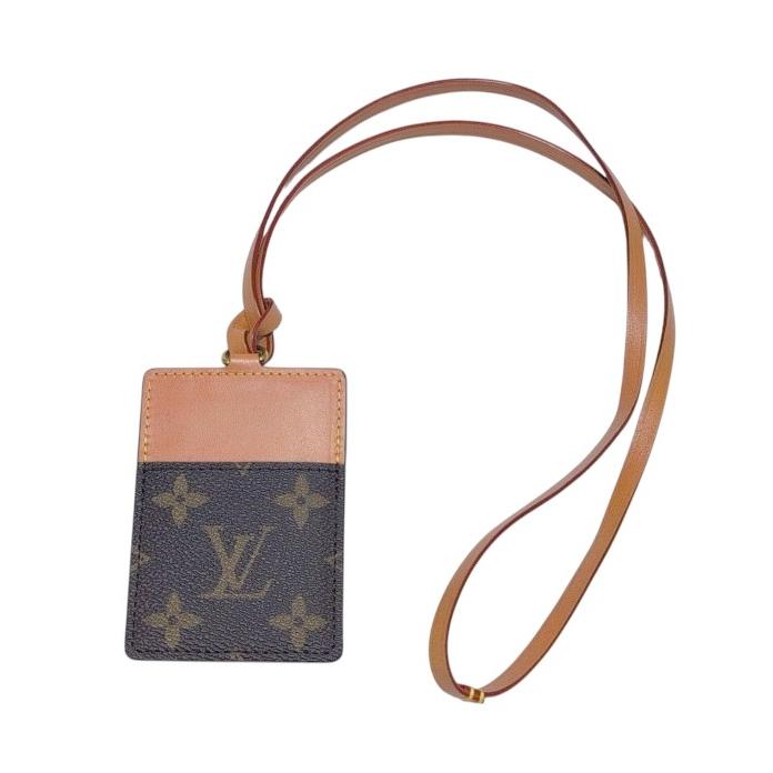 値下げ！　ルイヴィトン　カード　ホルダー LOUIS VUITTON（ルイ・ヴィトン） バッジホルダー モノグラム カード
