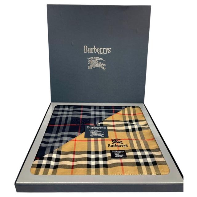 未使用 バーバリー バーバリーズ ハンカチ 綿　コットン　100％ チェック　ベージュ ネイビー　紺 2枚セット　BURBERRY ギフトセット　ブランド雑貨　レディース　メンズ BURBERRY（バーバリー） 未使用 バーバリーズ ハンカチ 綿 チェック