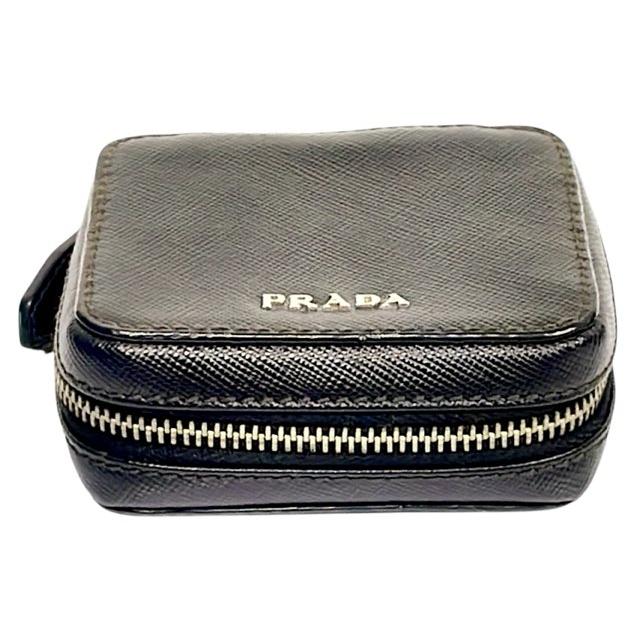 PRADA（プラダ） コンタクトケース ピルケース ポーチ サフィアーノ