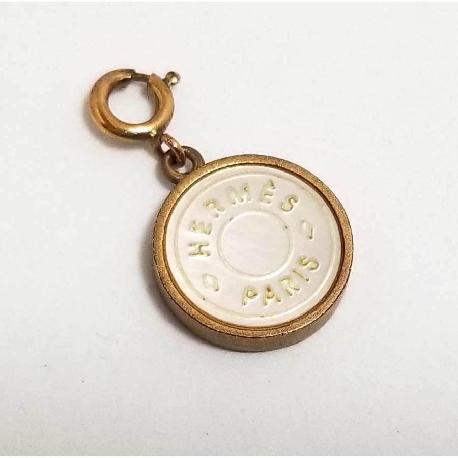 美品 エルメス セリエ ペンダント チャーム シェル コイン ペンダント 