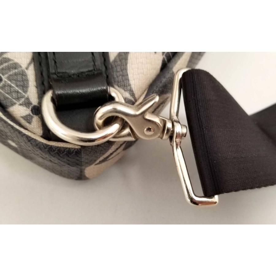 Vivienne Westwood（ヴィヴィアンウエストウッド） ボディバッグ