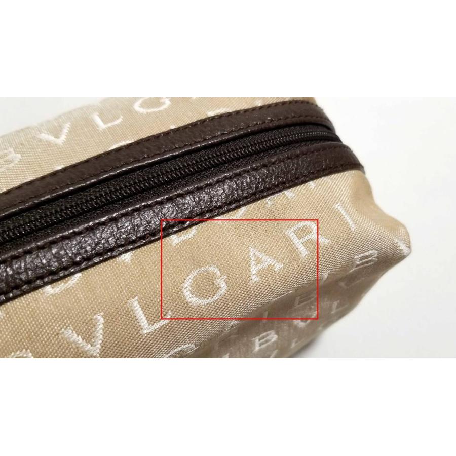 ブルガリ 大きめ 25cm　ポーチ セカンドバッグ ロゴマニア ベージュ BVLGARI キャンバス メンズ レディース　【中古】 BVLGARI（ブルガリ） 大きめ 25cm ポーチ セカンドバッグ ロゴマニア