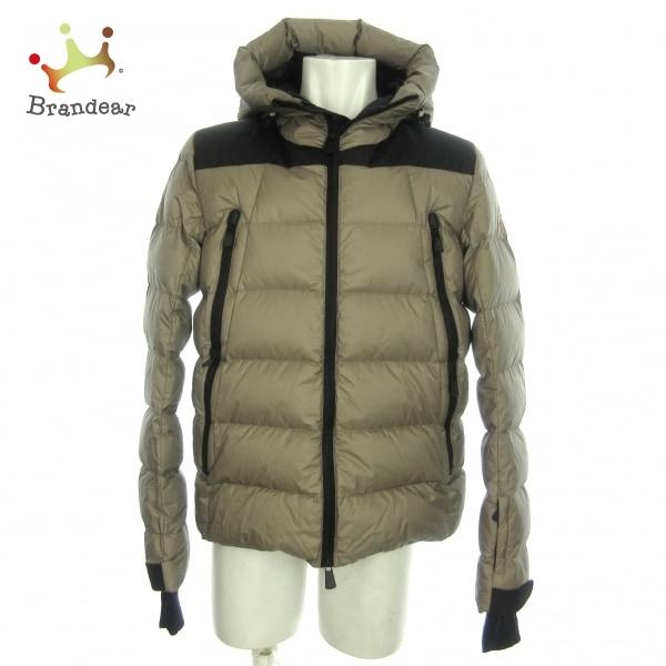 海外正規品 モンクレール Moncler ダウンジャケット サイズ4 Xl メンズ Camurac グレーベージュ 黒 値下げ 全日本送料無料 Lespakigali Com