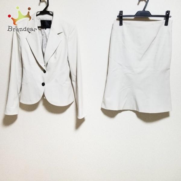 アンタイトル Untitled 72 以上節約 スカートスーツ レディース 美品 2601 ベージュ 新着