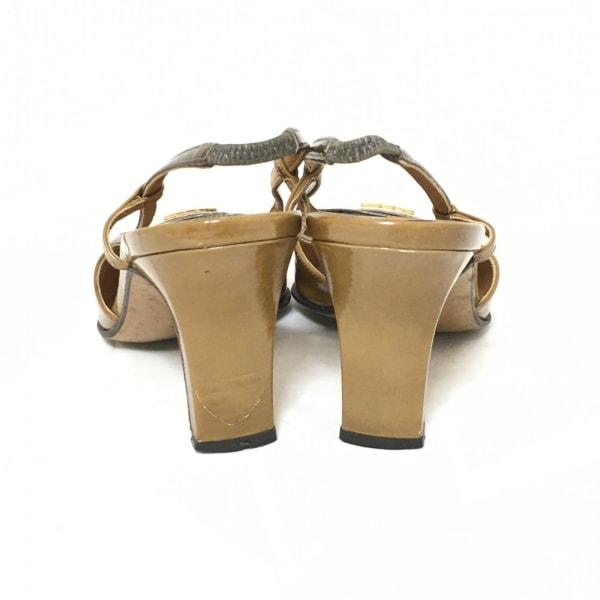 サルバトーレフェラガモ サンダル 5C レディース - 訳あり ブラウン