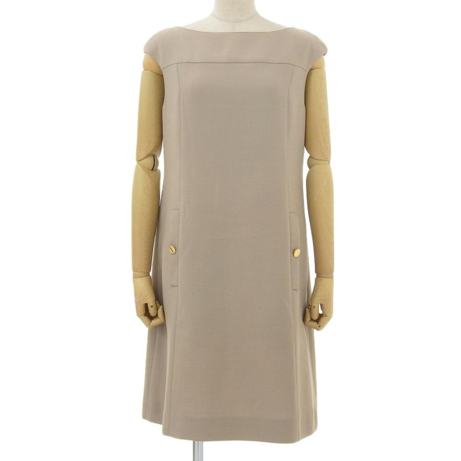 【フォクシー】ワンピース　ボウタイ　シルク　とろみ　フレア　ベージュ　40 フォクシー ワンピース ボウタイ シルク とろみ フレア ベージュ 40