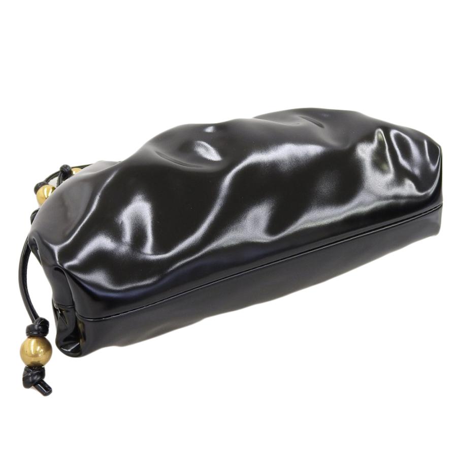 超美品 ボッテガヴェネタ 2023年 The Mini Pouch パテント レザー ショルダー クロスボディバッグ 黒 GD金具 クラッチ ほぼ未使用