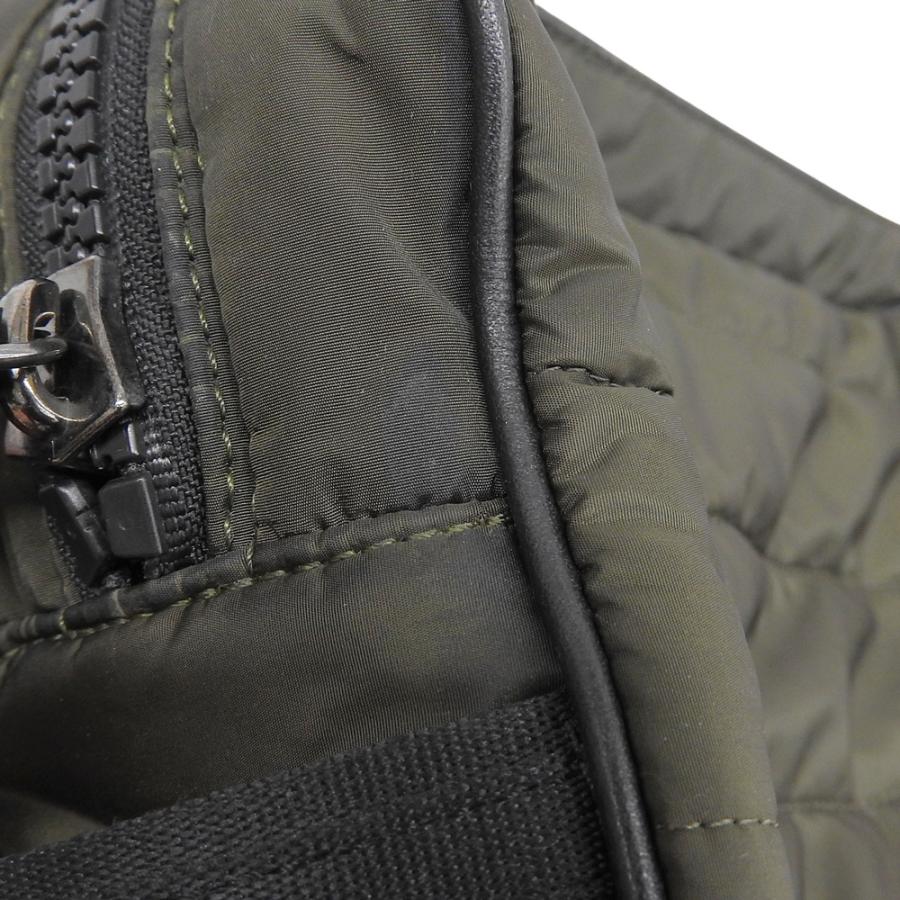 MONCLER（モンクレール） 美品 MONCLER 2017年商品 C209A5001810