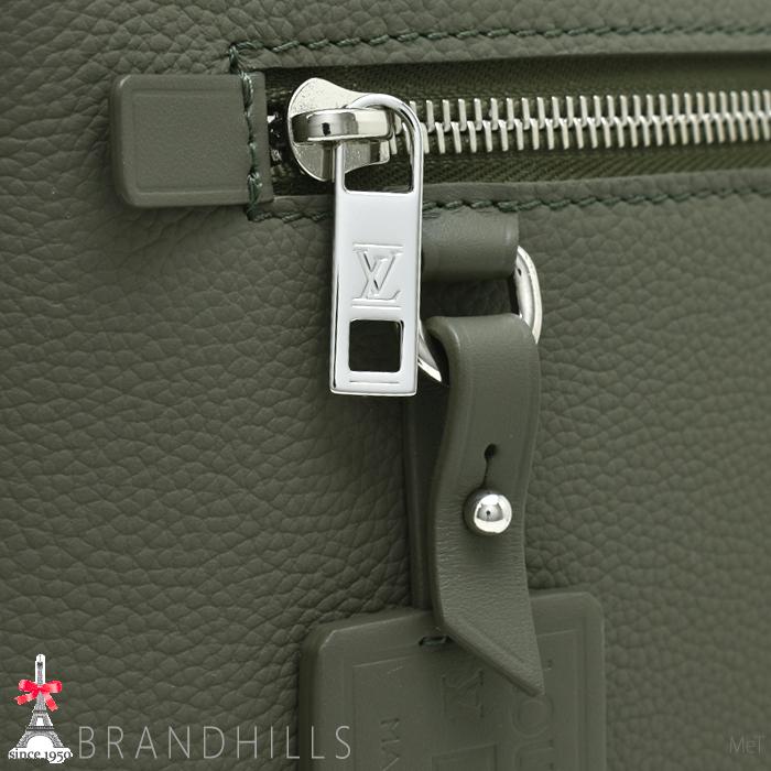 LOUIS VUITTON（ルイ・ヴィトン） クラッチバッグ テイクオフ ポーチ