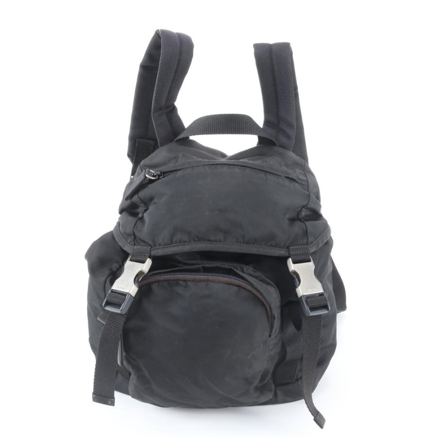【美品✨】プラダ　リュック　バッグパック　トライアングル　テスートナイロン　黒 美品 プラダ テスート ナイロン トライアングルロゴ リュックサック