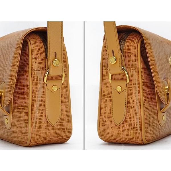 美品 ハンティングワールド レザー 斜め掛けショルダーバッグ