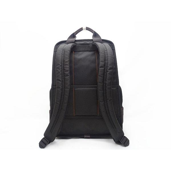 TUMI 未使用 トゥミ ウォリングフォード トリプルポケット TUMI 未使用 トゥミ ウォリングフォード トリプルポケット