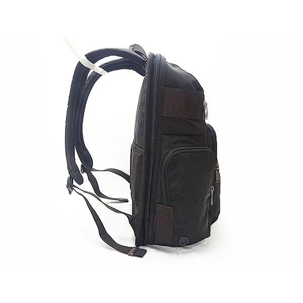 TUMI 未使用 トゥミ ウォリングフォード トリプルポケット TUMI 未使用 トゥミ ウォリングフォード トリプルポケット