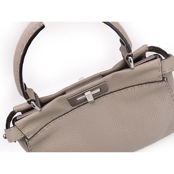 FENDI ほぼ新品 フェンディ セレリア ピーカブー レギュラー クオイオ  