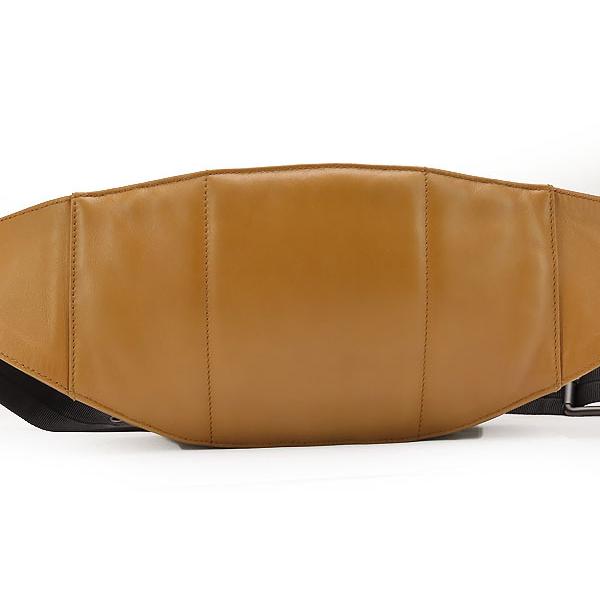 BOTTEGA VENETA（ボッテガ・ヴェネタ） 美品 ボッテガ ヴェネタ