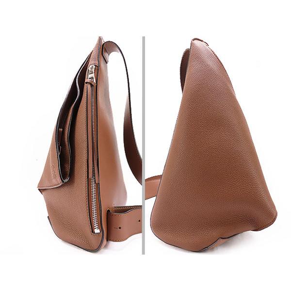 LOEWE（ロエベ） 未使用 アントン スリング ボディバッグ スリング