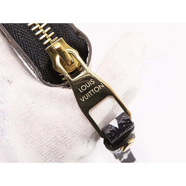 未使用級　ルイヴィトン　モノグラム　ジャングル　ジャイアント　ジッピーウォレット LOUIS VUITTON - 未使用に近い ヴィトン モノグラム ジャングル