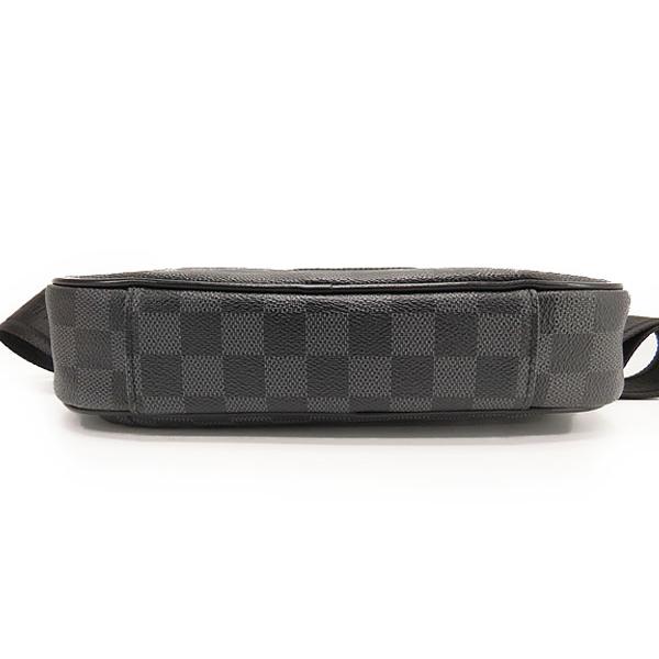 ❣️ルイヴィトン❣️ダミエグラフィット•アンブレール✨バムバックボディバッグ LOUIS VUITTON（ルイ・ヴィトン） 美品 ダミエグラフィット