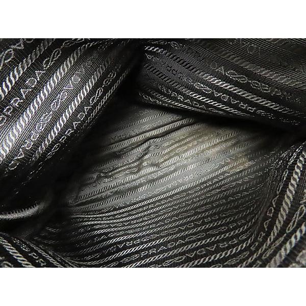 PRADA（プラダ） 美品 ナイロン 斜め掛けショルダーバッグ