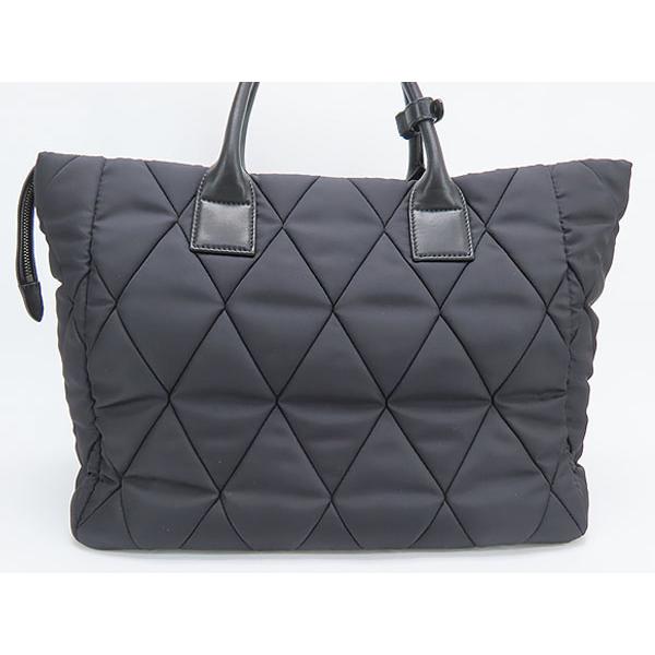 新品同様 プラダ PRADA ニューテスート ボンバー キルティング 新品同様 プラダ PRADA ニューテスート ボンバー キルティング