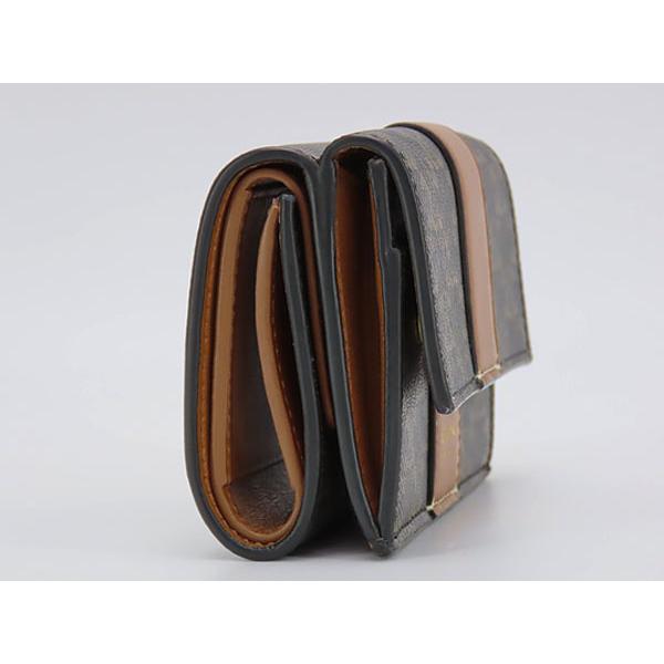 CELINE（セリーヌ） 新古品 トリオンフ フォールデッド コンパクト