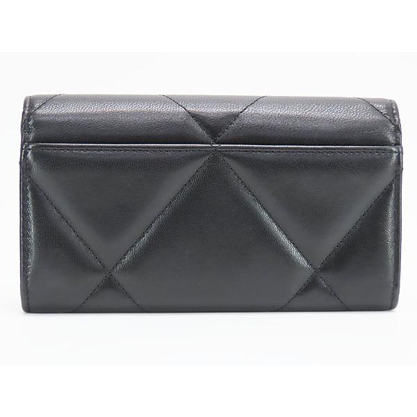 【美品】CHANEL ディズヌフ　ラムスキンレザー　ココマークマトラッセ　財布 CHANEL（シャネル） 超美品 CHANEL 19 ディズヌフ ココマーク