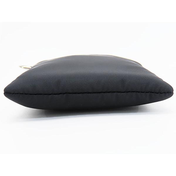 PRADA（プラダ） 新古品 リナイロン トライアングル ネックストラップ 
