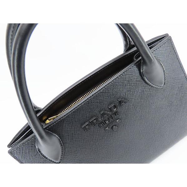 PRADA 美品 プラダ モノクローム サフィアーノレザー スモール PRADA 美品 プラダ モノクローム サフィアーノレザー スモール